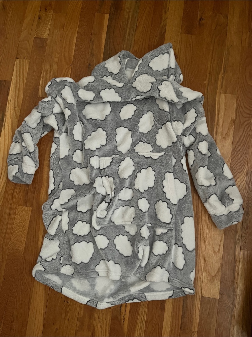 Cozy Grey Cloud Hooded Plush Pullover